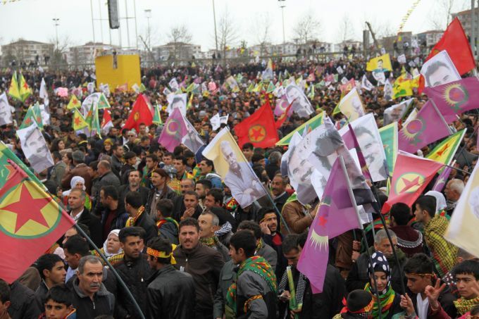 Newroz alanına kitlesel akış sürüyor 12