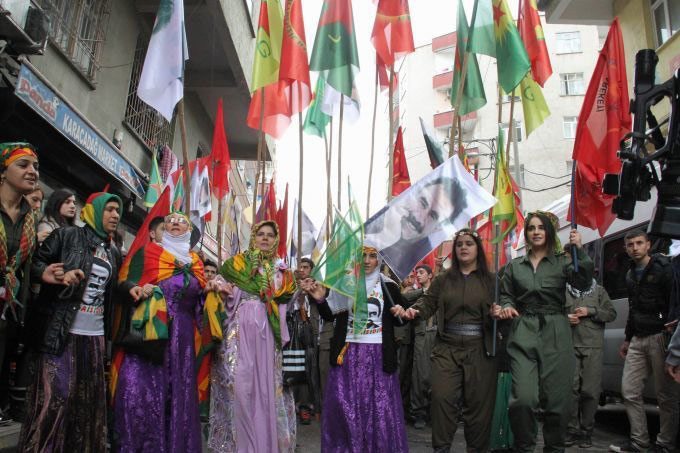 Newroz alanına kitlesel akış sürüyor 75