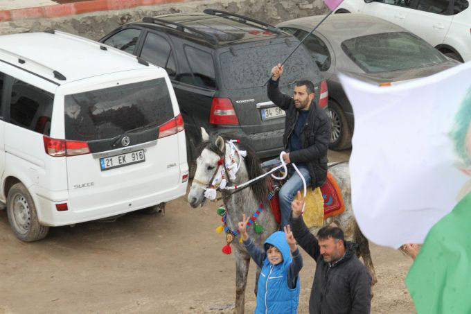 Newroz alanına kitlesel akış sürüyor 89