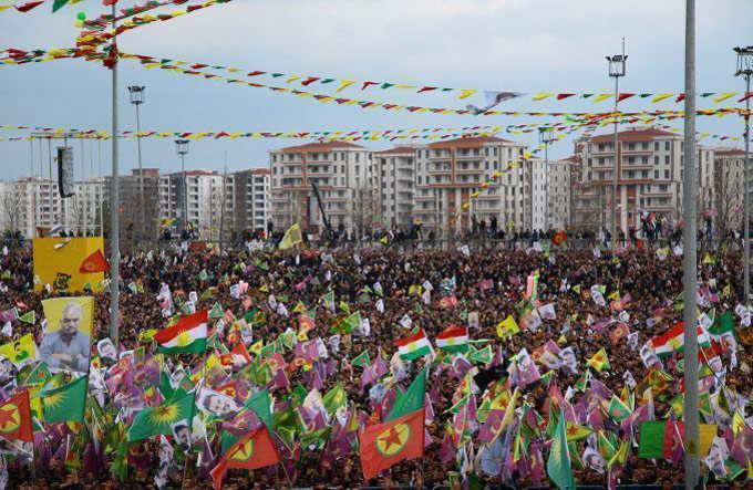 Newroz alanına kitlesel akış sürüyor 93