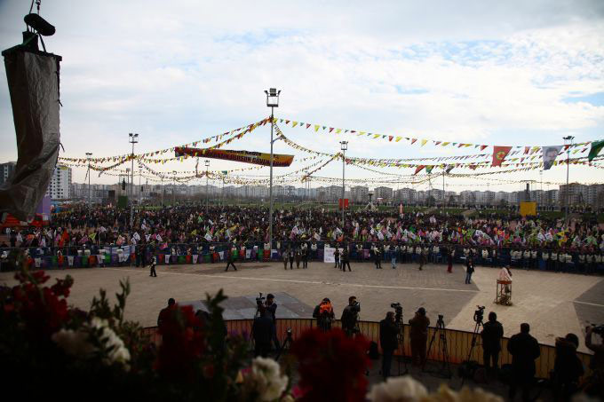 Tarihi Newroz başladı 1