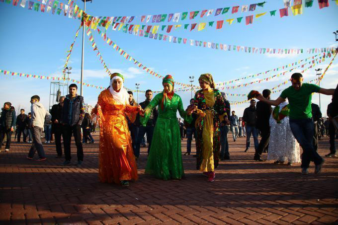 Tarihi Newroz başladı 17
