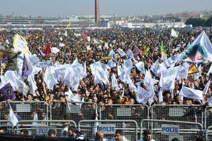 Halklar İstanbul Newroz'unda buluşmaya başladı 1