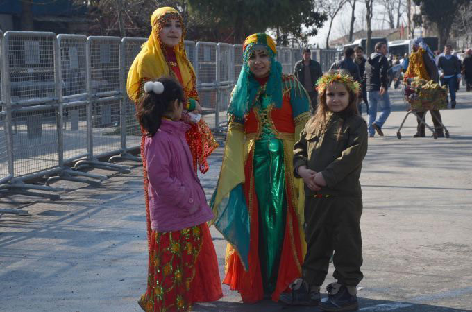 Halklar İstanbul Newroz'unda buluşmaya başladı 13