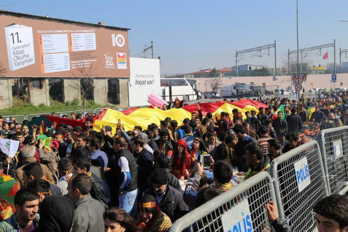 Halklar İstanbul Newroz'unda buluşmaya başladı 24