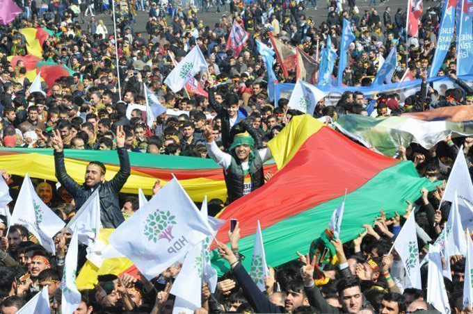 Halklar İstanbul Newroz'unda buluşmaya başladı 8