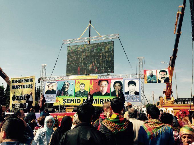 Çukurova'da yüzbinler Newroz ateşini yaktı 10