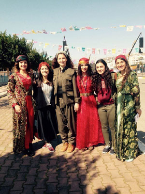 Çukurova'da yüzbinler Newroz ateşini yaktı 12