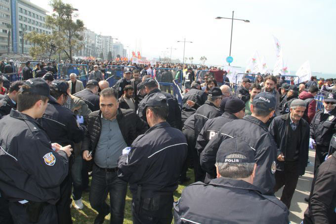 İzmir’de Newroz coşkusu başladı 17