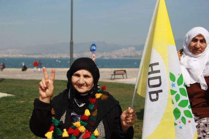 İzmir’de Newroz coşkusu başladı 2