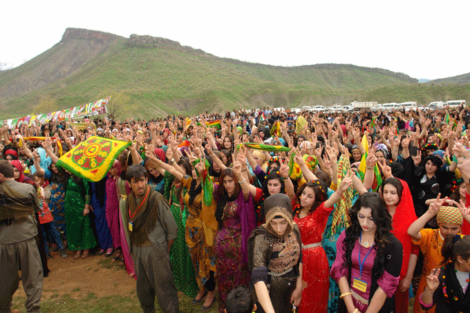 Derecik'te Newroz coşkusu 11