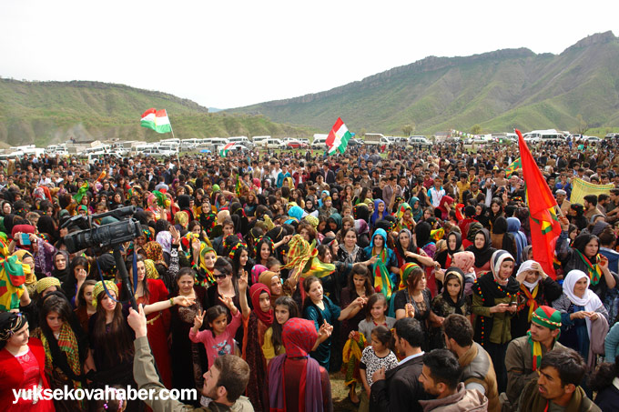 Derecik'te Newroz coşkusu 120