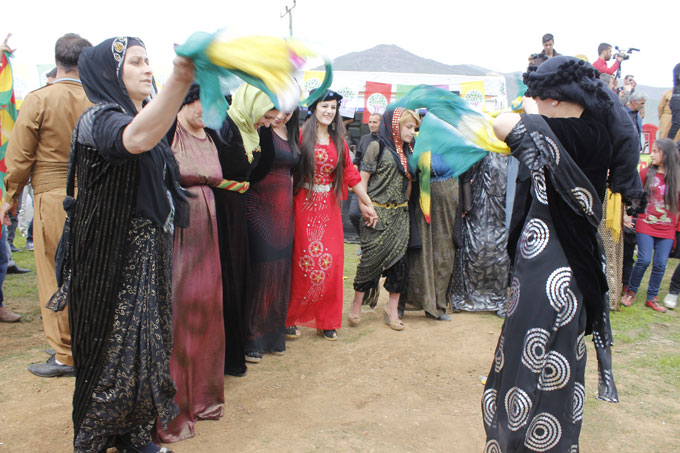 Derecik'te Newroz coşkusu 34