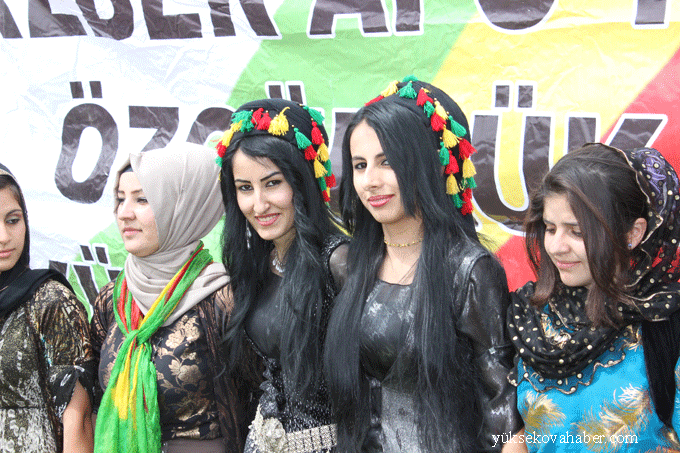 Derecik'te Newroz coşkusu 8
