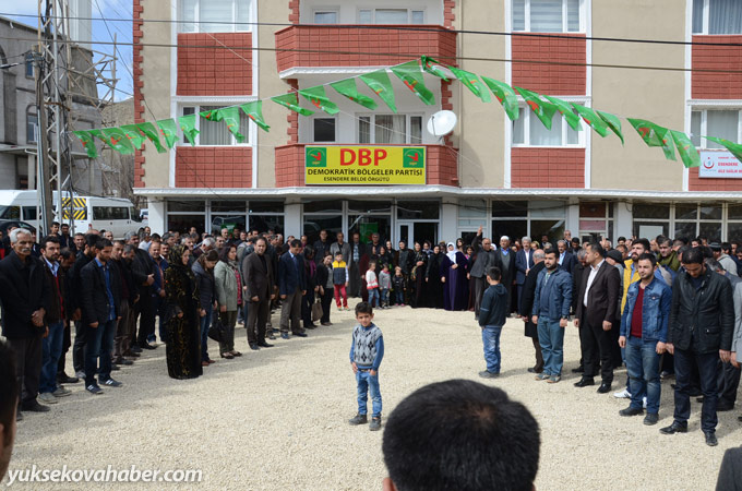 Esendere'de halaylı HDP-DBP binası açılışı 6