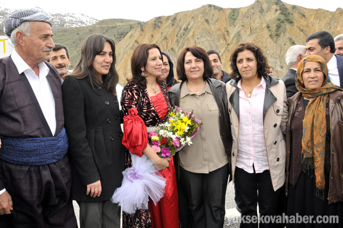 HDP’nin Hakkari adaylarına yapılan karşılamadan fotoğraflar 20
