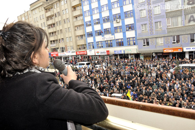 HDP’nin Hakkari adaylarına yapılan karşılamadan fotoğraflar 50