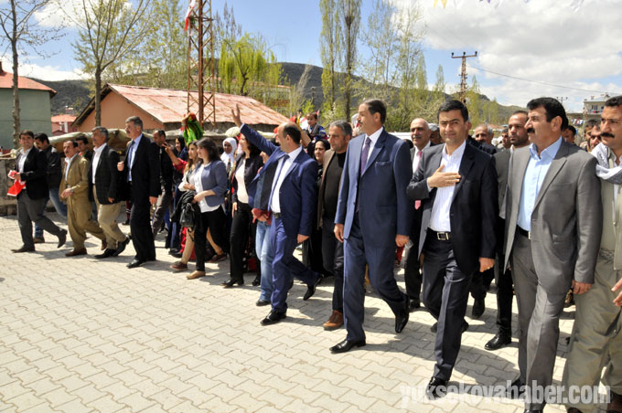 Çukurca'da HDP adaylarına coşkulu karşılama 20