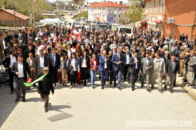 Çukurca'da HDP adaylarına coşkulu karşılama 21