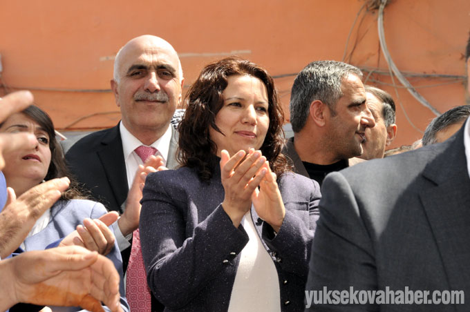 Çukurca'da HDP adaylarına coşkulu karşılama 27
