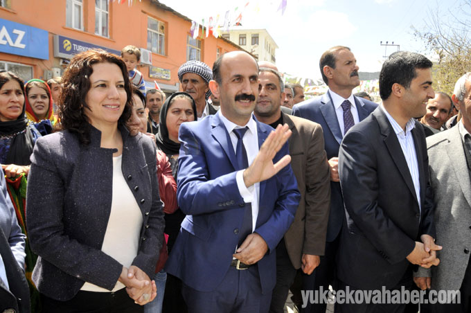 Çukurca'da HDP adaylarına coşkulu karşılama 28