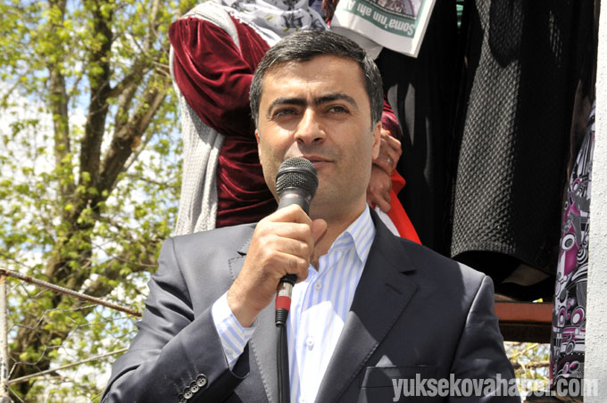 Çukurca'da HDP adaylarına coşkulu karşılama 33