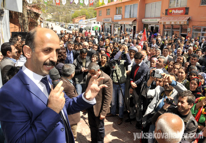 Çukurca'da HDP adaylarına coşkulu karşılama 35