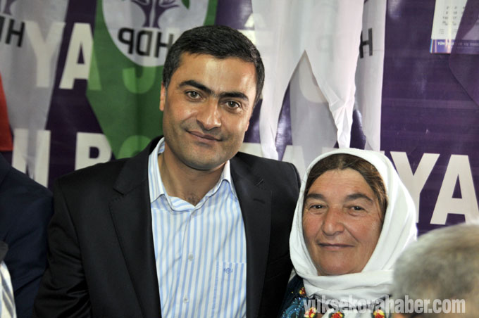 Çukurca'da HDP adaylarına coşkulu karşılama 42