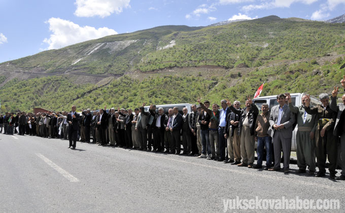Çukurca'da HDP adaylarına coşkulu karşılama 9