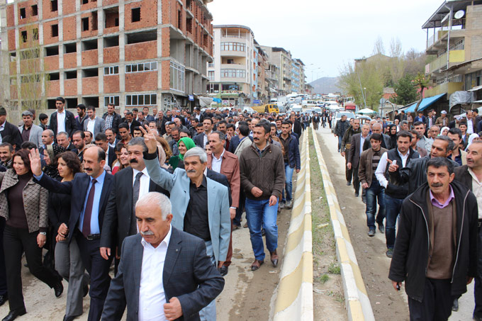 Şemdinli'de HDP adaylarına yapılan karşılamadan fotoğraflar 5