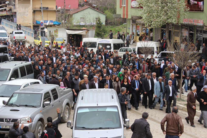Şemdinli'de HDP adaylarına yapılan karşılamadan fotoğraflar 8