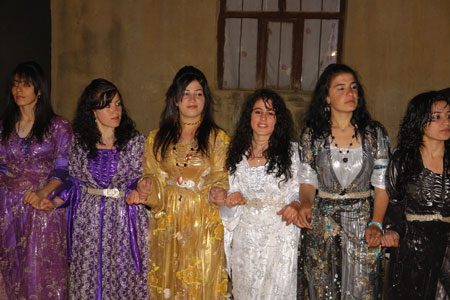 Yüksekova Düğünleri 22 Mayıs 2010 113