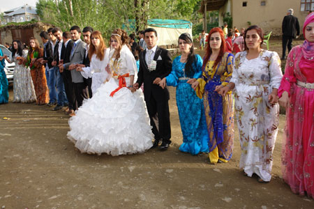 Yüksekova Düğünleri 22 Mayıs 2010 32