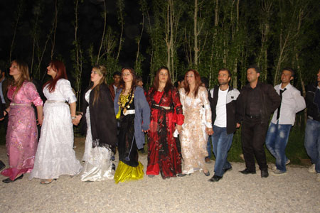 Yüksekova Düğünleri 22 Mayıs 2010 54