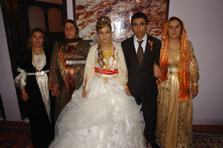 Yüksekova Düğünleri 22 Mayıs 2010 75