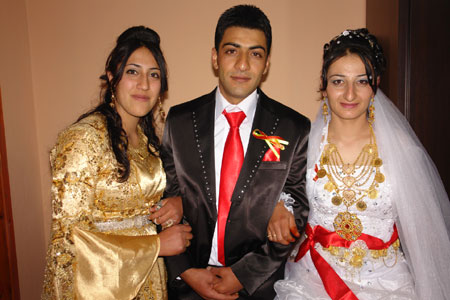 Yüksekova Düğünleri 22 Mayıs 2010 80