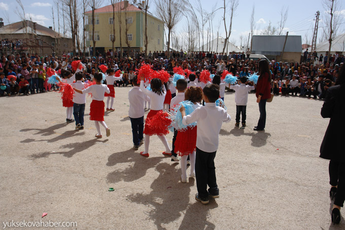 Mehmetçik Ortaokulu 23 Nisan Etkinliği 13