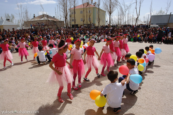 Mehmetçik Ortaokulu 23 Nisan Etkinliği 9