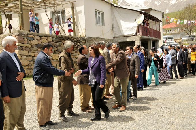 HDP adaylarından köylere ziyaret 2