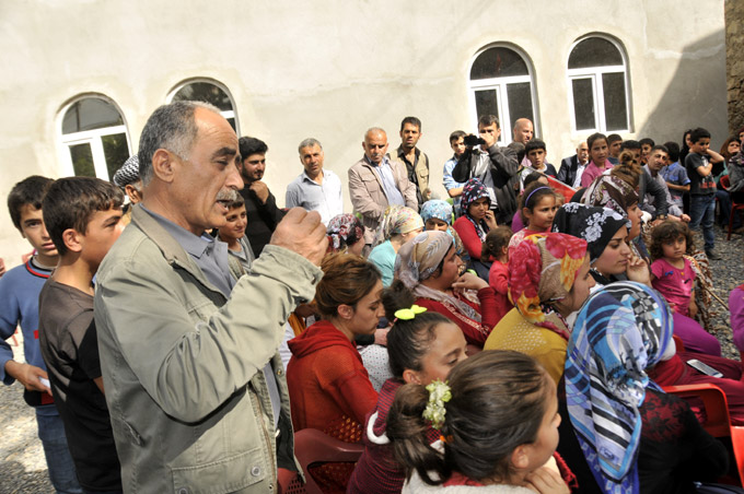HDP adaylarından köylere ziyaret 25