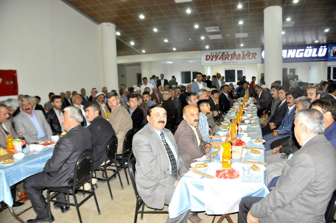 HDP adayları kanaat önderleri ile buluştu 13