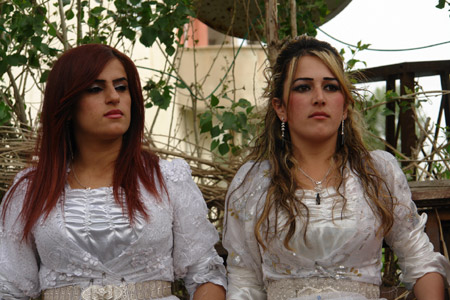 Yüksekova Düğünleri (29.05.2010) 46