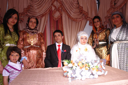 Yüksekova Düğünleri (29.05.2010) 56