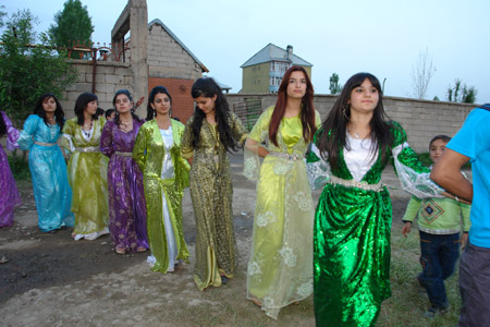 Yüksekova Düğünleri (29.05.2010) 60
