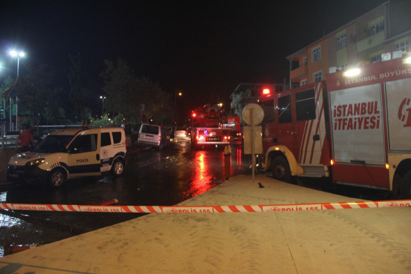 Sultanbeyli'de çatışma: 1'i polis 3 kişi hayatını kaybetti 1