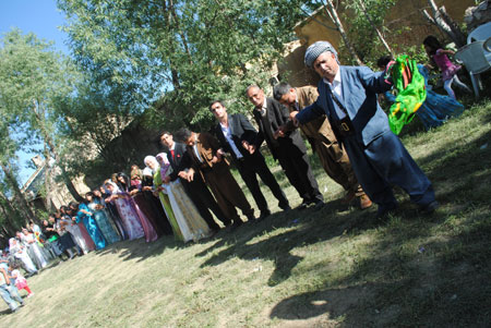 Yüksekova Düğünleri (13.06.2010) 49