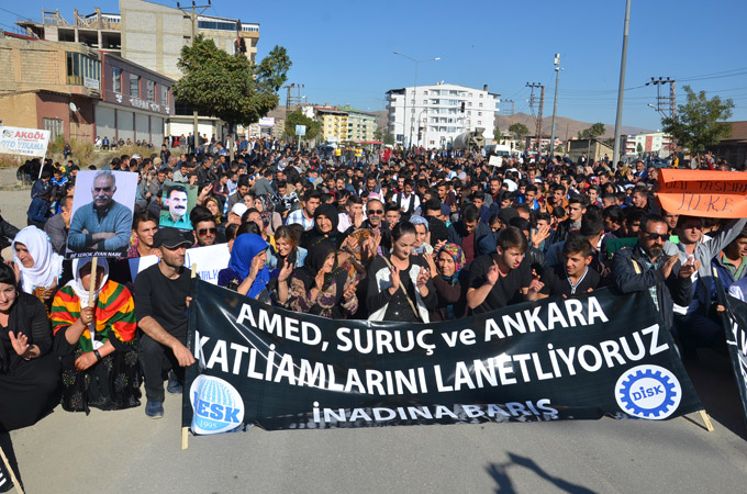 Ankara katliamını Yüksekova'da binler kınadı 13