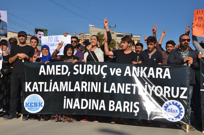 Ankara katliamını Yüksekova'da binler kınadı 15
