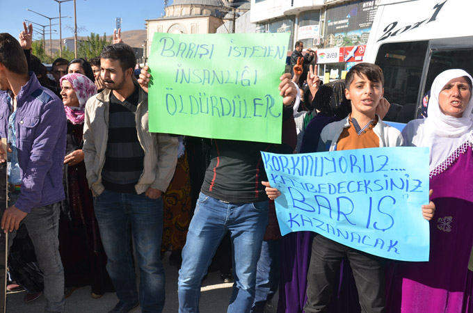 Ankara katliamını Yüksekova'da binler kınadı 9