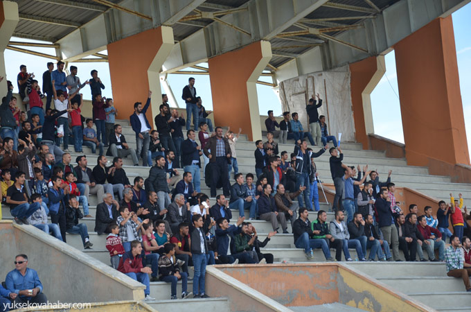 Yüksekova'daki maçta Ankara Katliamı kınandı 21